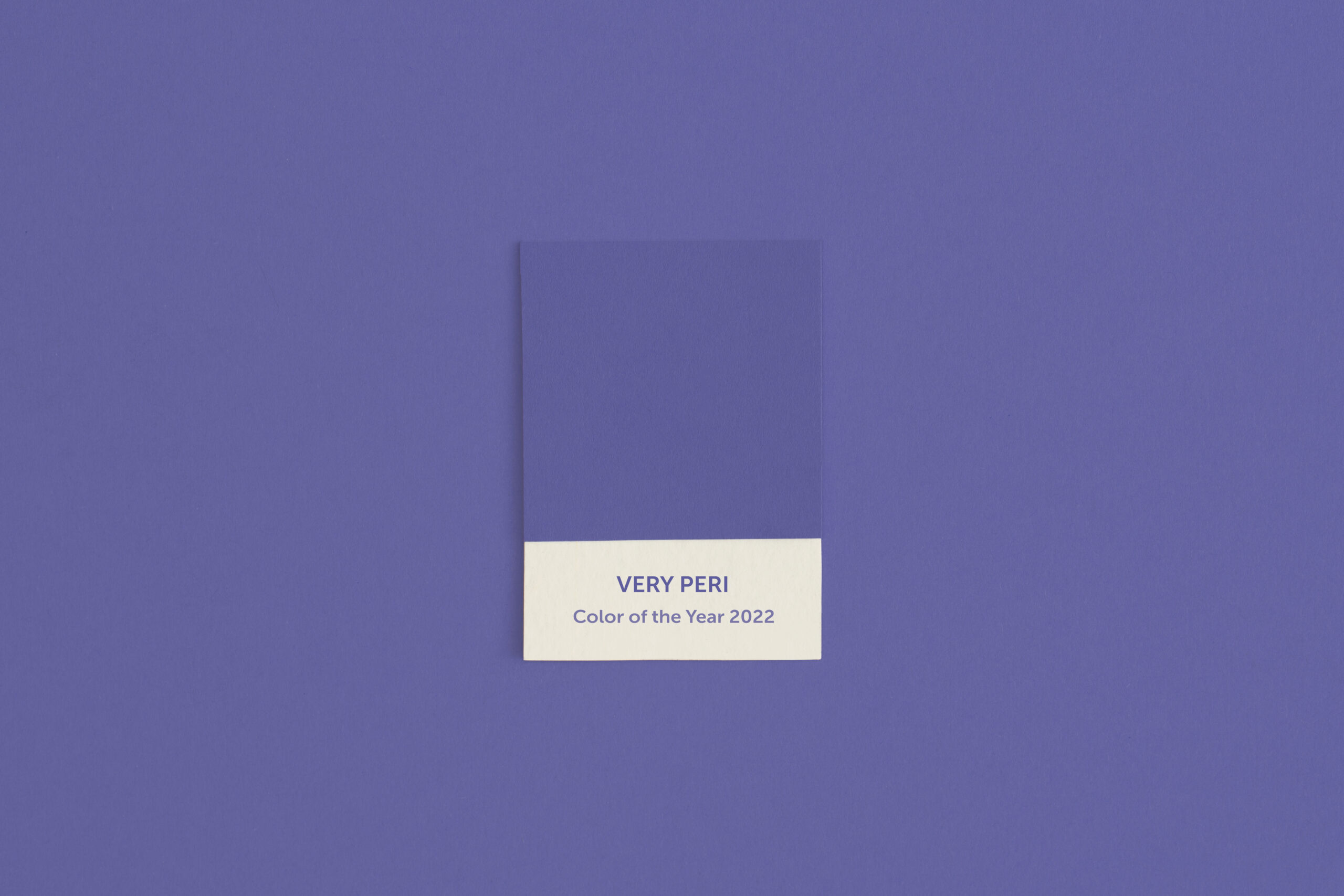 colore-2022-very-peri-viola-blu-colori-comunicazione-loghi-brand